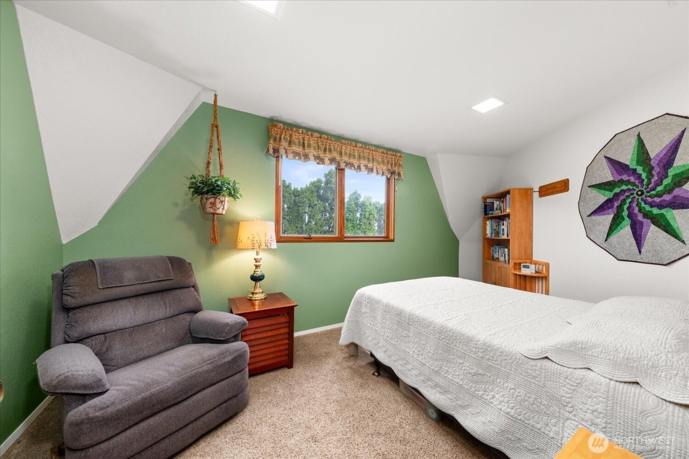 1470 State Route 174 , Grand Coulee, WA 99133