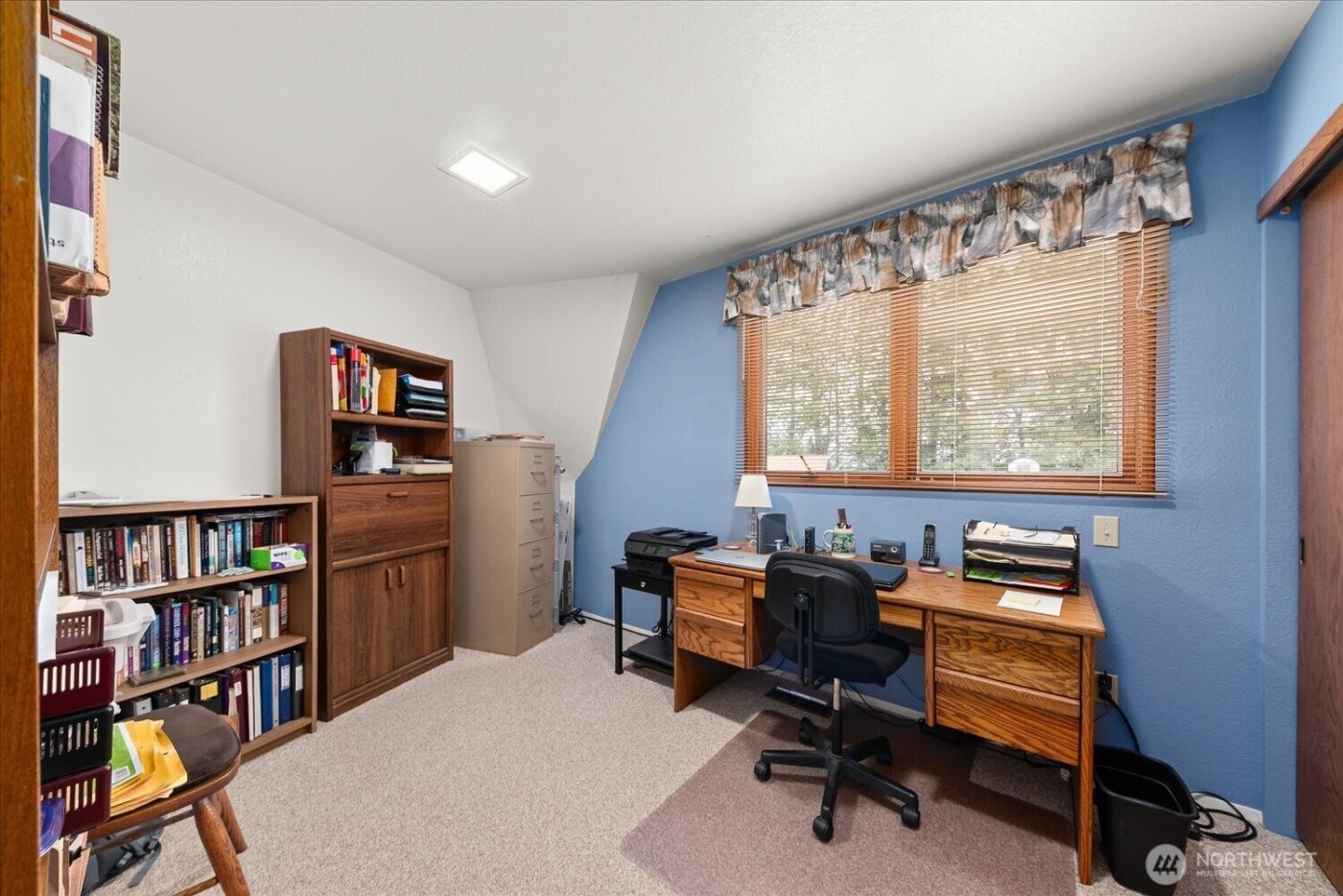 1470 State Route 174 , Grand Coulee, WA 99133