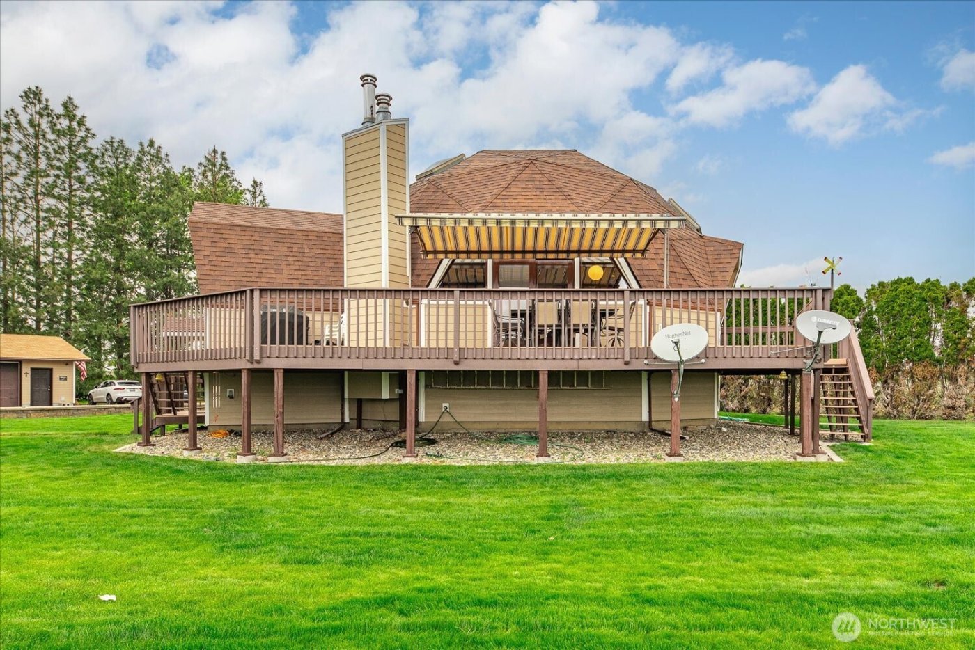 1470 State Route 174 , Grand Coulee, WA 99133