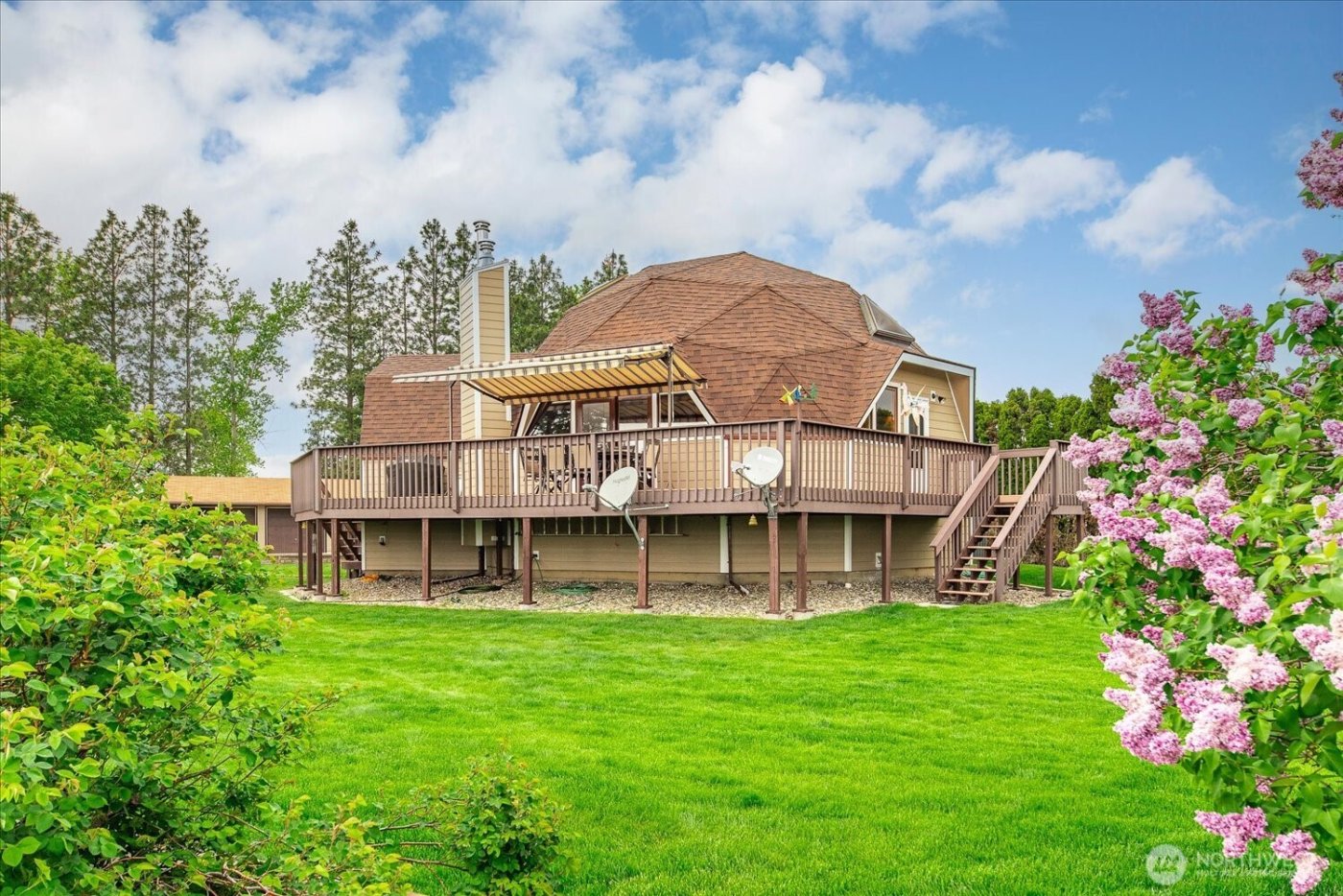 1470 State Route 174 , Grand Coulee, WA 99133