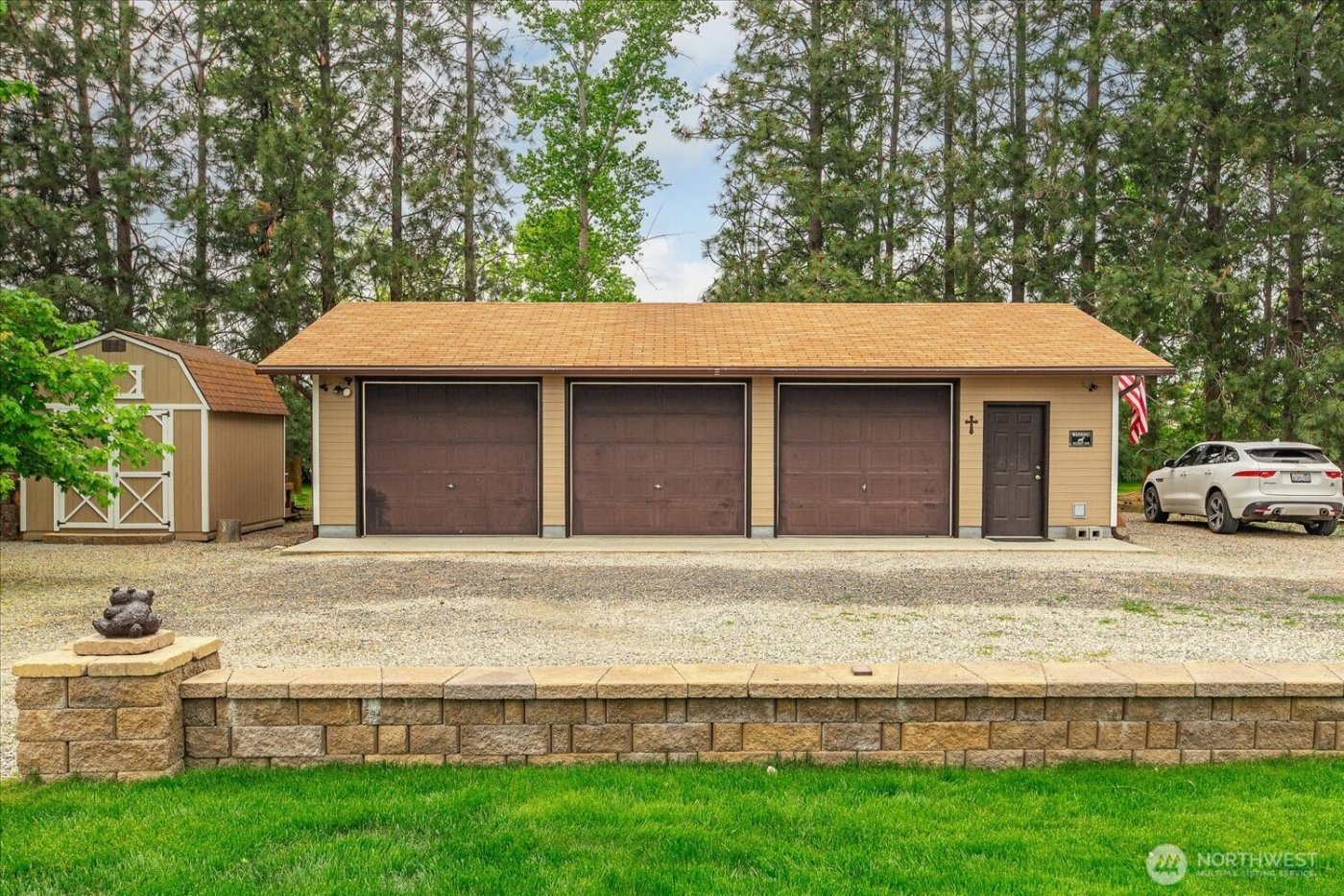 1470 State Route 174 , Grand Coulee, WA 99133