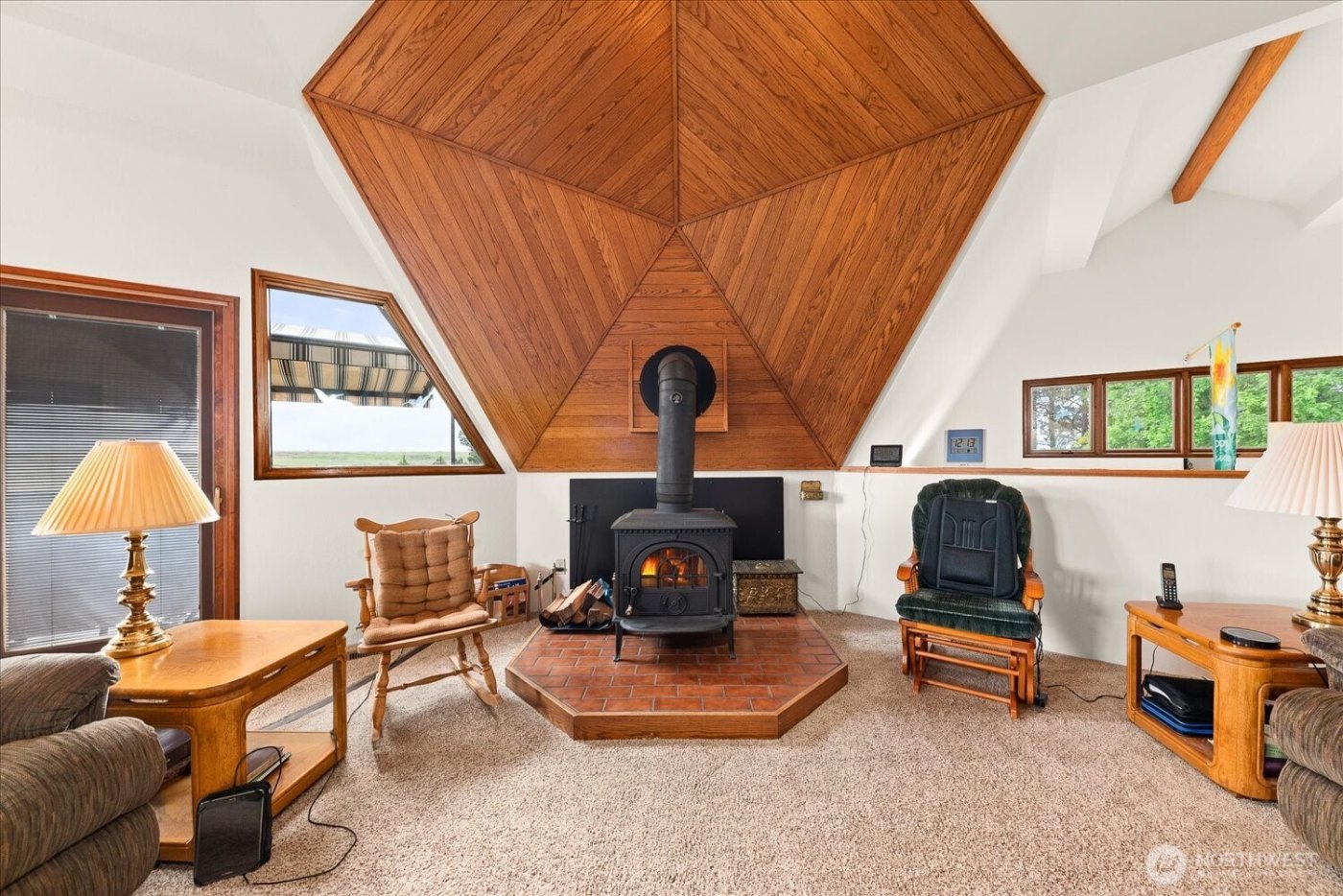 1470 State Route 174 , Grand Coulee, WA 99133