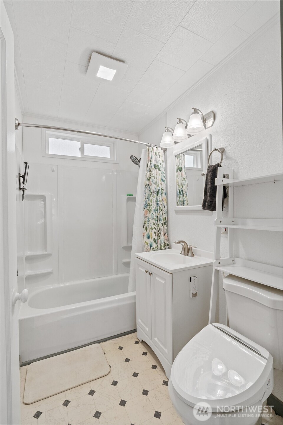 305 Fillmore Street , Hoquiam, WA 98550