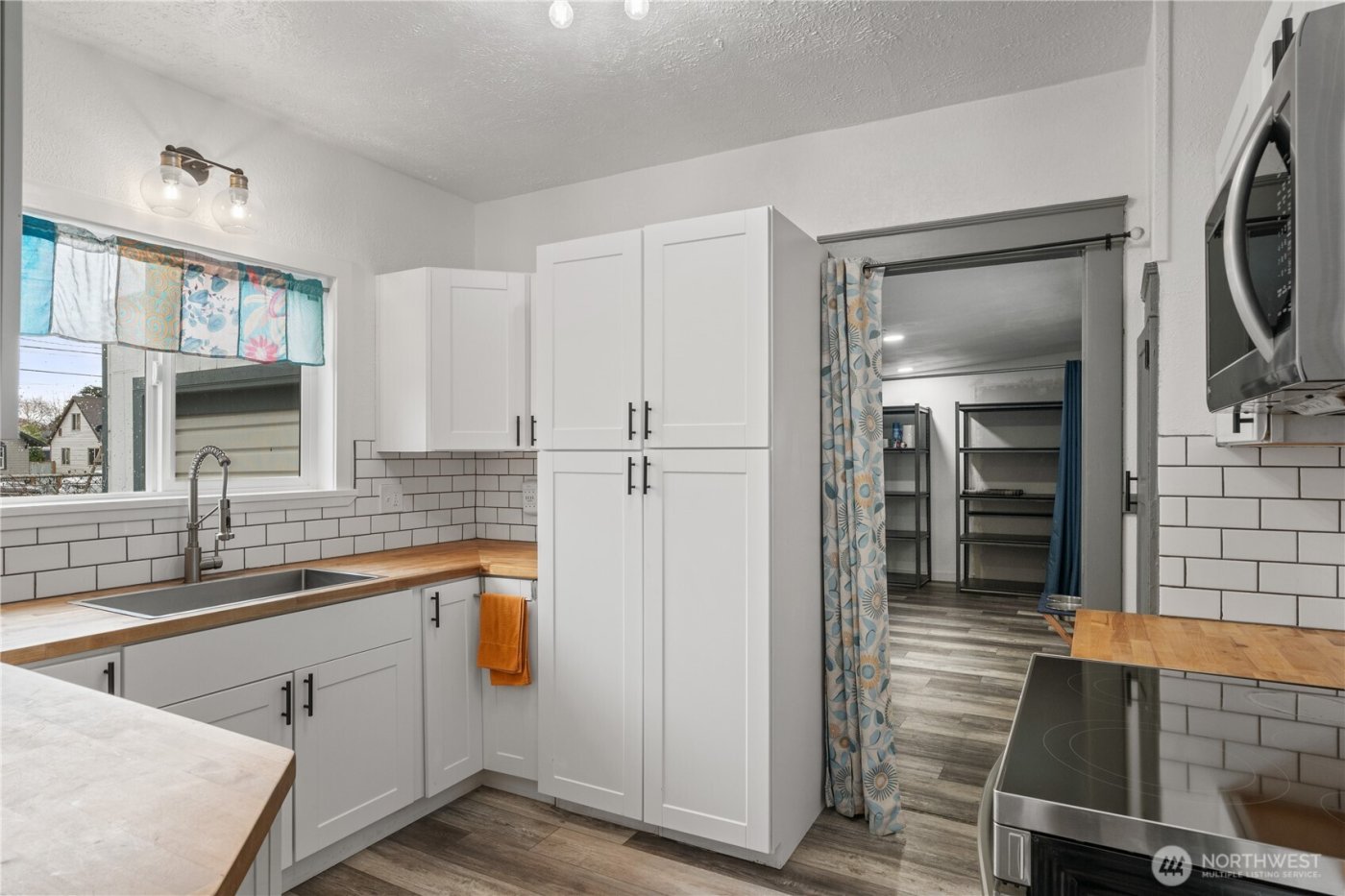 305 Fillmore Street , Hoquiam, WA 98550