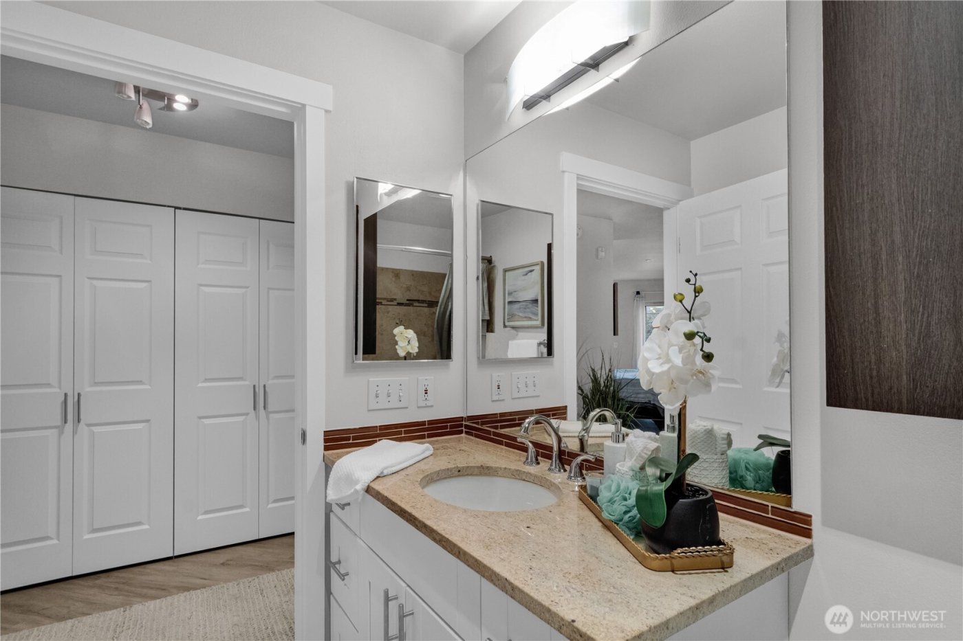 1125 E Olive Street #212, Seattle, WA 98122