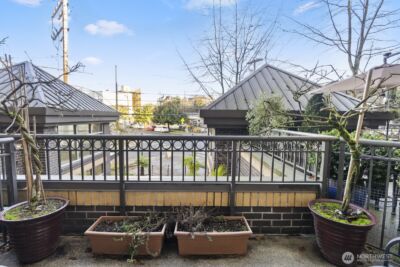 1125 E Olive Street #212, Seattle, WA 98122 - Photo 18