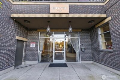 1125 E Olive Street #212, Seattle, WA 98122 - Photo 2