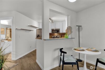 1125 E Olive Street #212, Seattle, WA 98122 - Photo 9