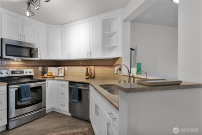 1125 E Olive Street #212, Seattle, WA 98122 - Photo 10