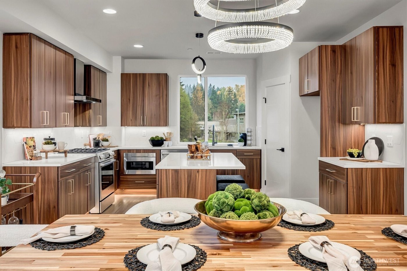 1528 243rd Place SW #A, Bothell, WA 98021
