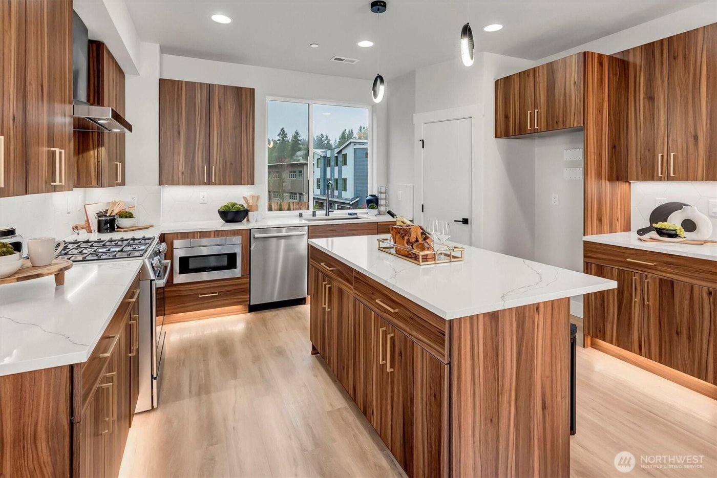 1528 243rd Place SW #A, Bothell, WA 98021
