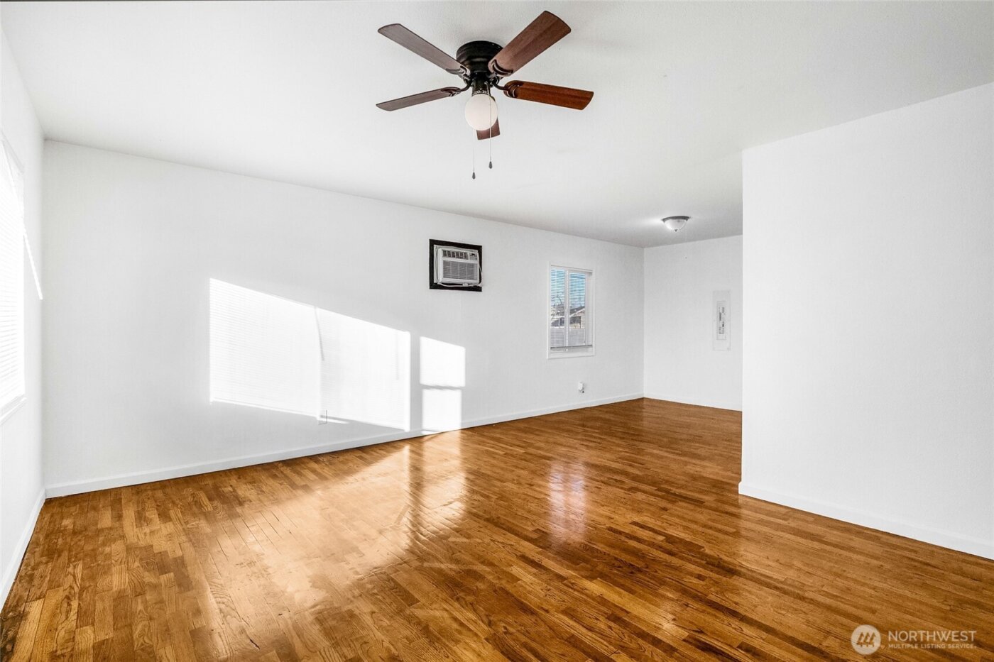 1008 W Bruce Street , Moses Lake, WA 98837