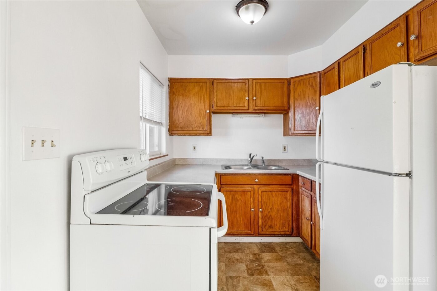 1008 W Bruce Street , Moses Lake, WA 98837