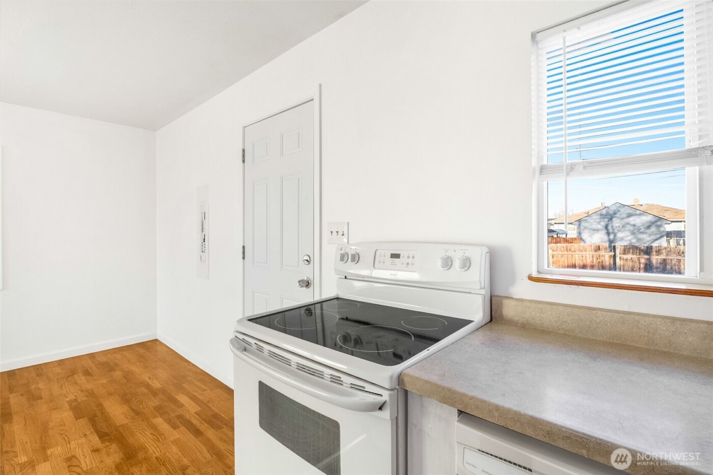 1008 W Bruce Street , Moses Lake, WA 98837