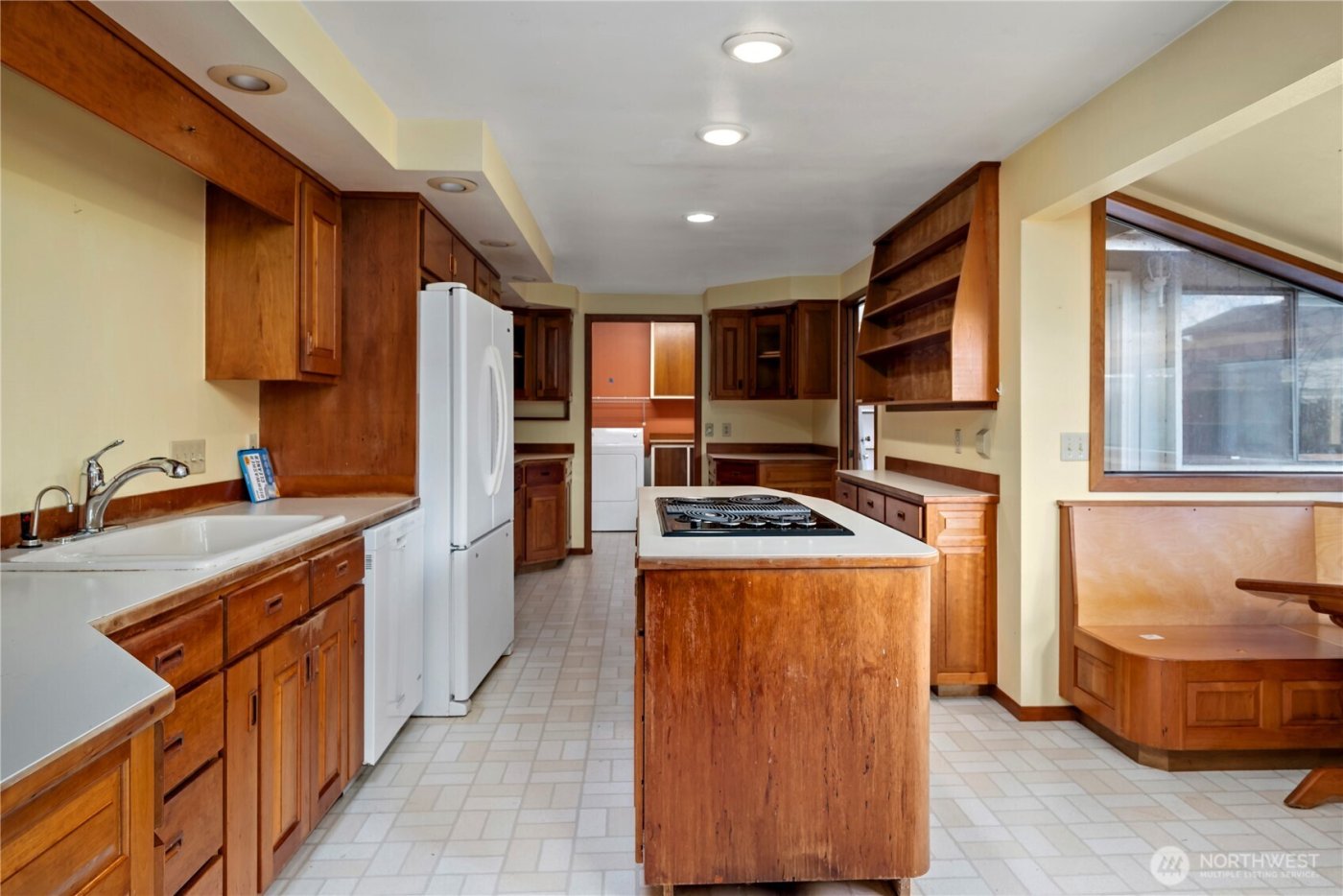 716 Heller Road , Oak Harbor, WA 98277