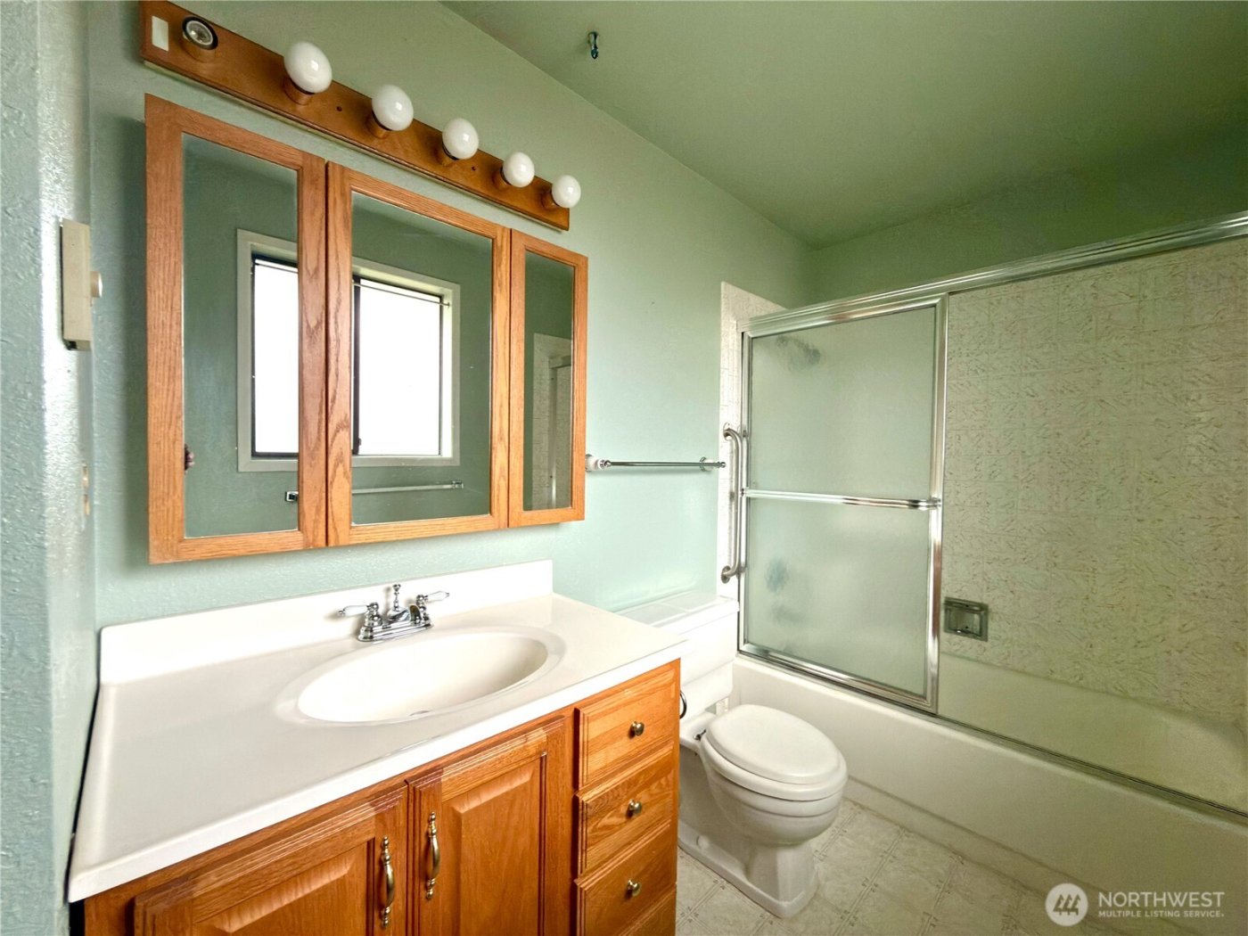 716 Heller Road , Oak Harbor, WA 98277