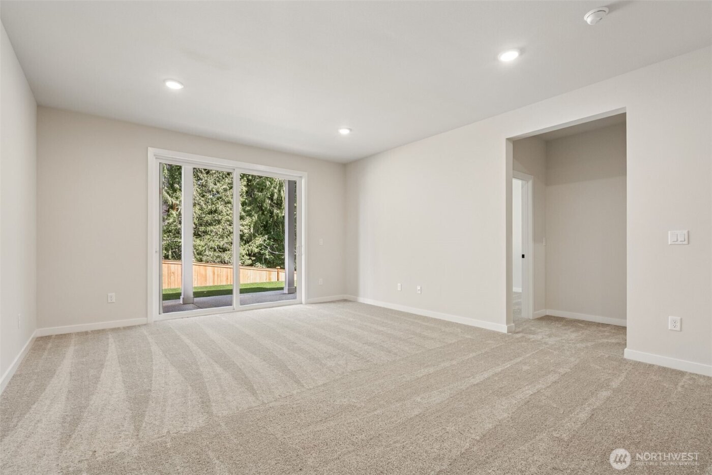 2067 NE Norseman Way , Poulsbo, WA 98370