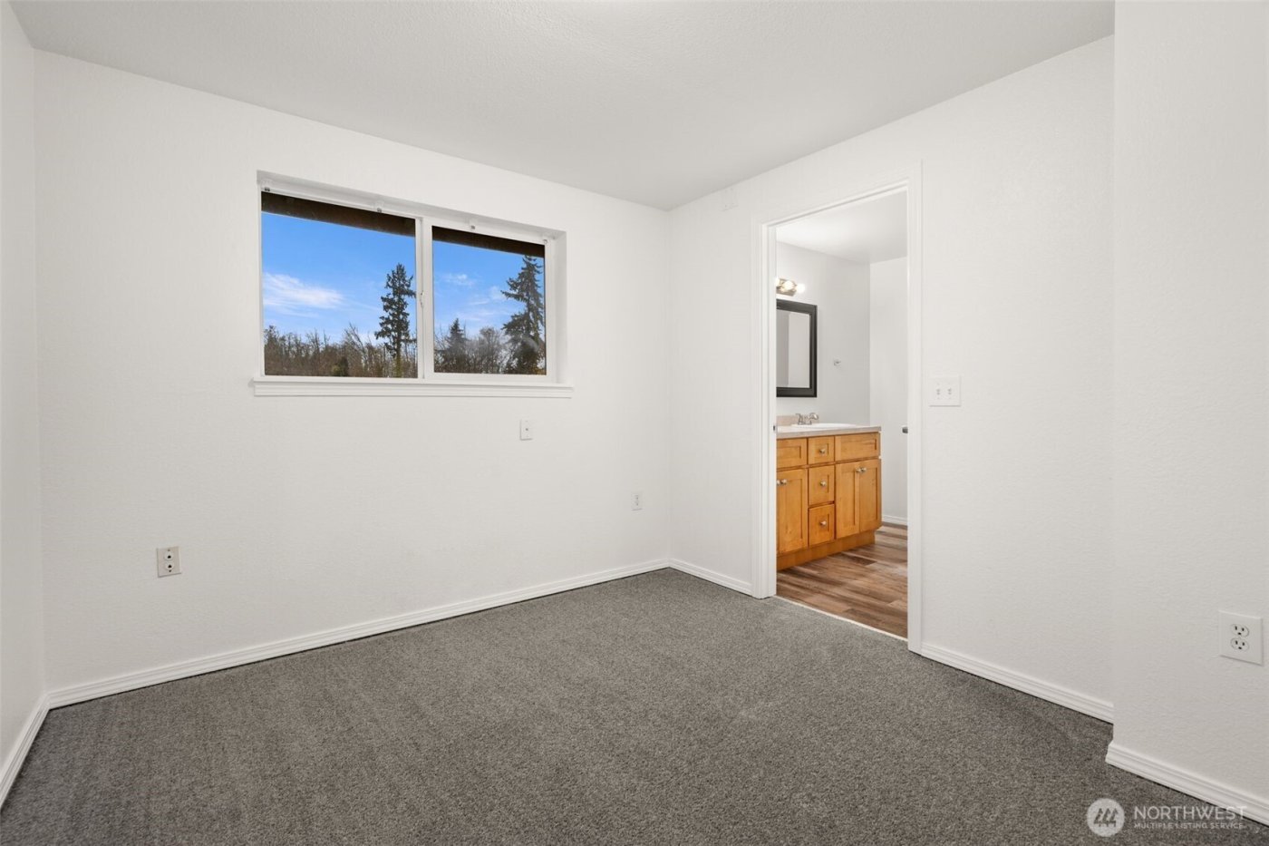 1769 SE Crawford Road , Port Orchard, WA 98366