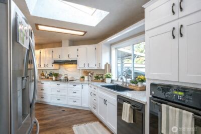 14405 Greenbelt Drive E, Bonney Lake, WA 98391 - Photo 12