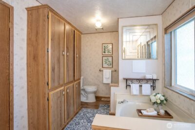 14405 Greenbelt Drive E, Bonney Lake, WA 98391 - Photo 18