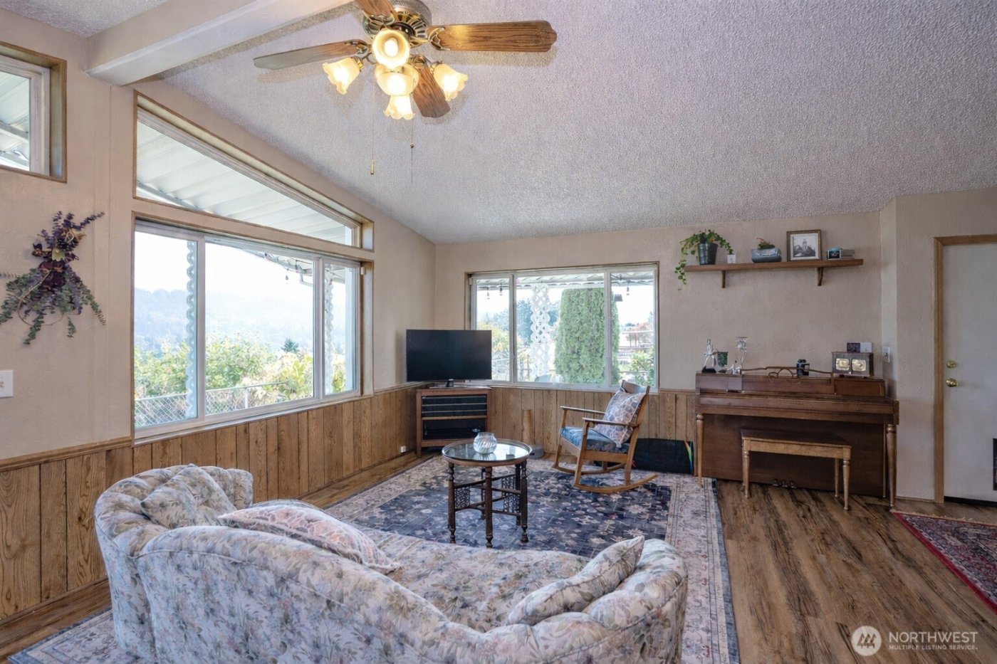 14405 Greenbelt Drive E, Bonney Lake, WA 98391