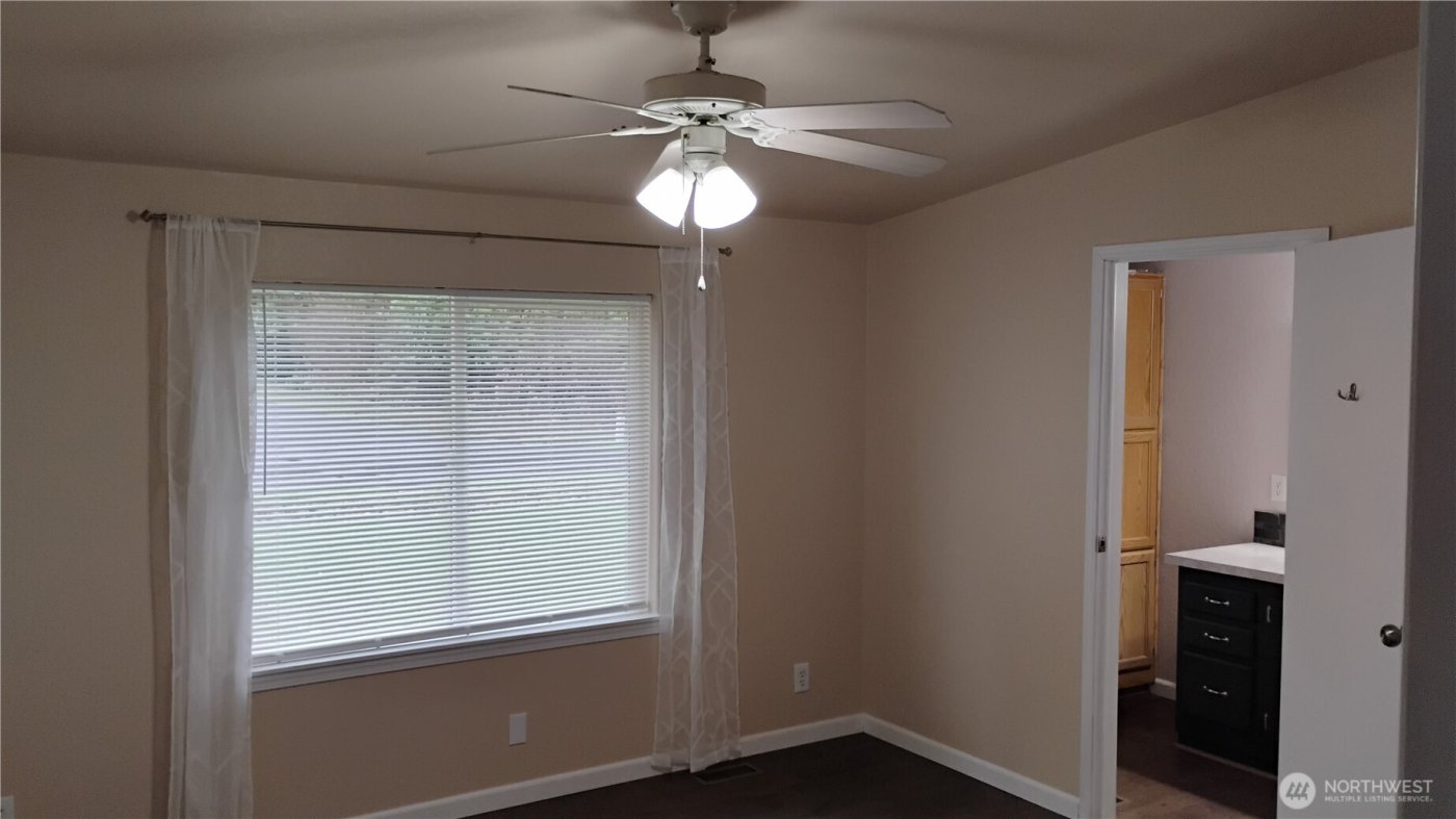 150 E Kingston Way , Shelton, WA 98584