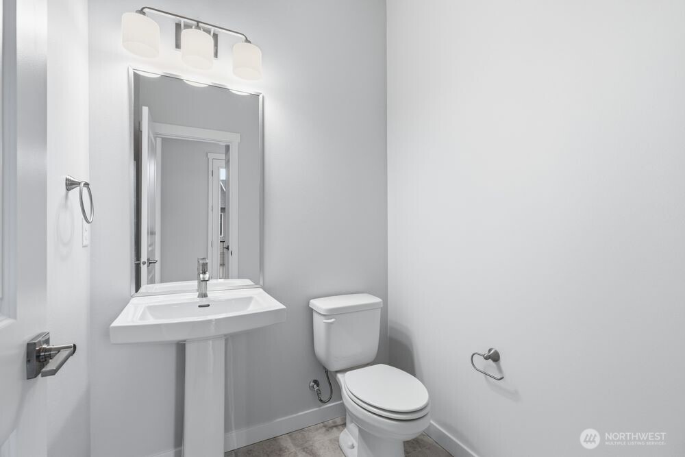 13210 NE 127th Way #D, Kirkland, WA 98034