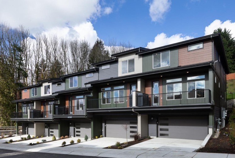 13210 NE 127th Way #D, Kirkland, WA 98034