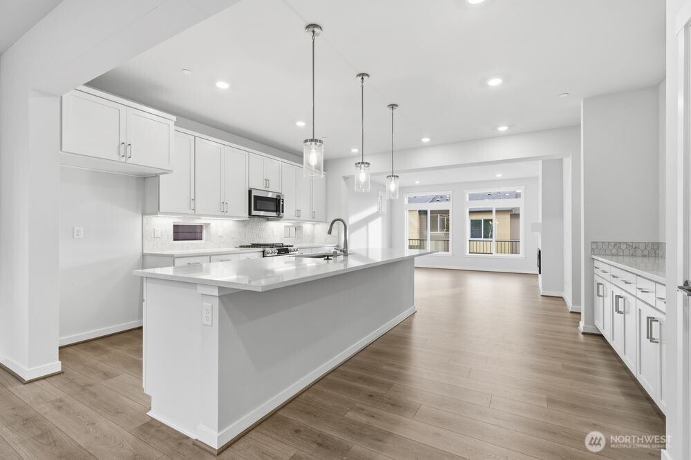 13210 NE 127th Way #D, Kirkland, WA 98034