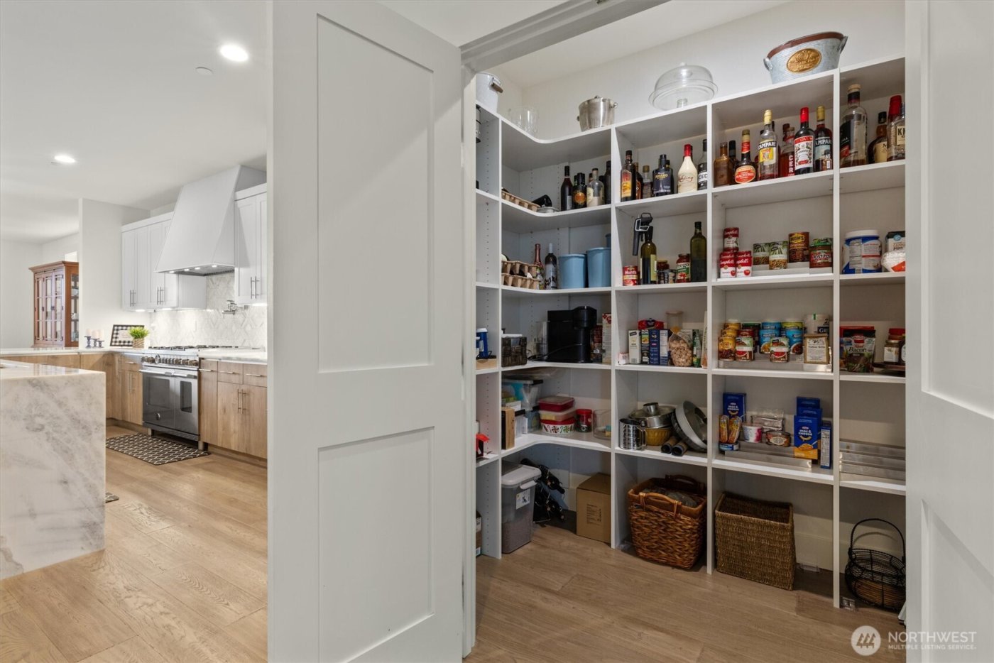 6921 55th Avenue S, Seattle, WA 98118-3411