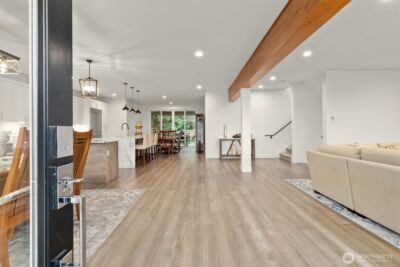 6921 55th Avenue S, Seattle, WA 98118-3411 - Photo 2