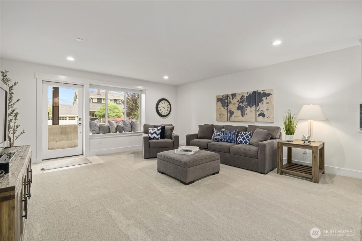 6921 55th Avenue S, Seattle, WA 98118-3411