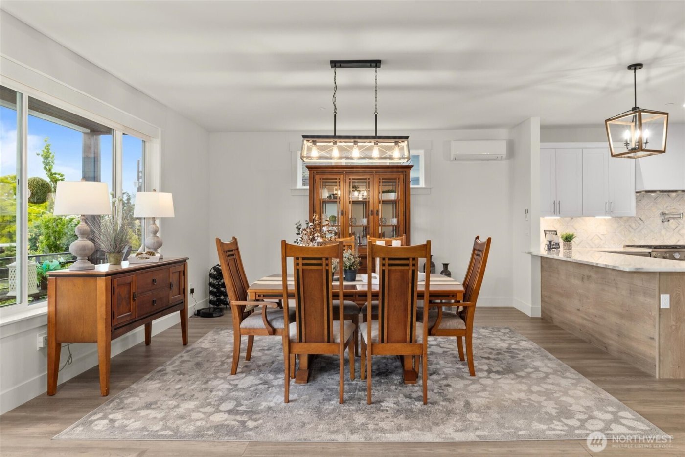 6921 55th Avenue S, Seattle, WA 98118-3411