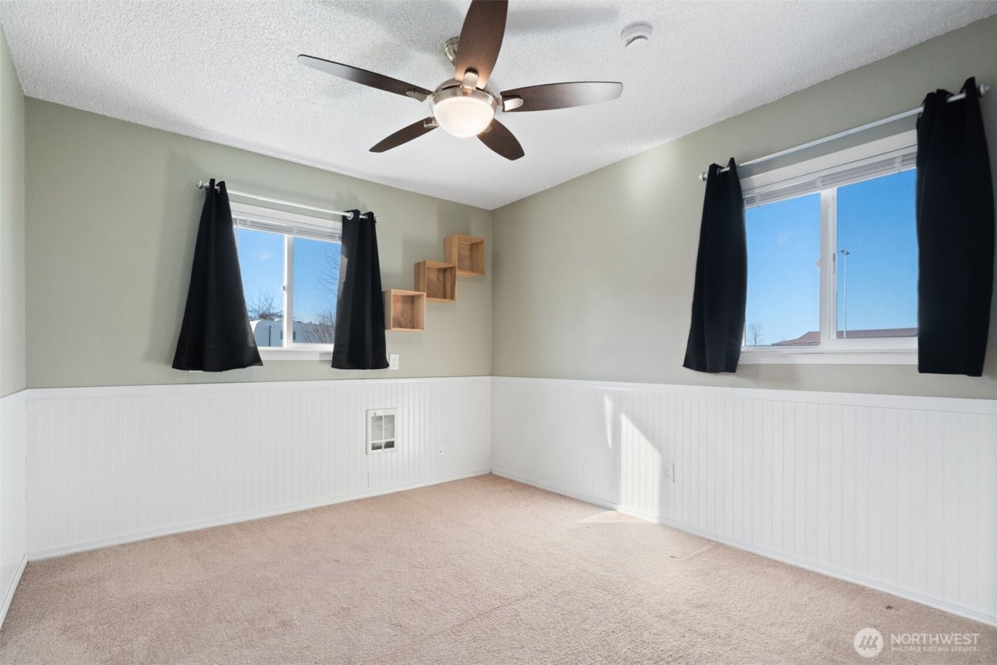 122 N C St , Buckley, WA 98321