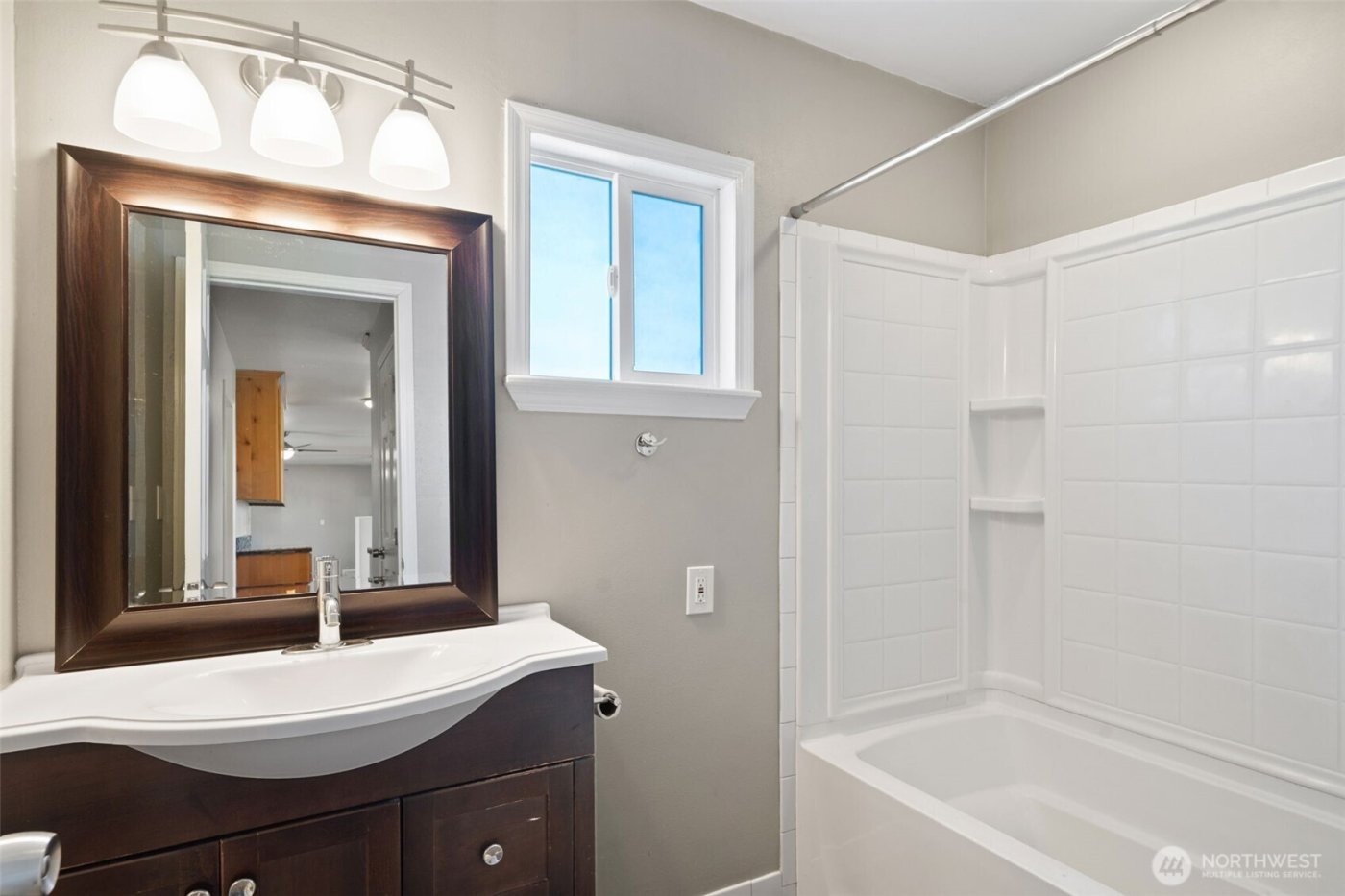 122 N C St , Buckley, WA 98321