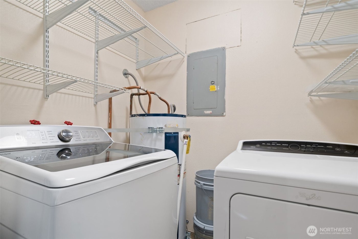 122 N C St , Buckley, WA 98321