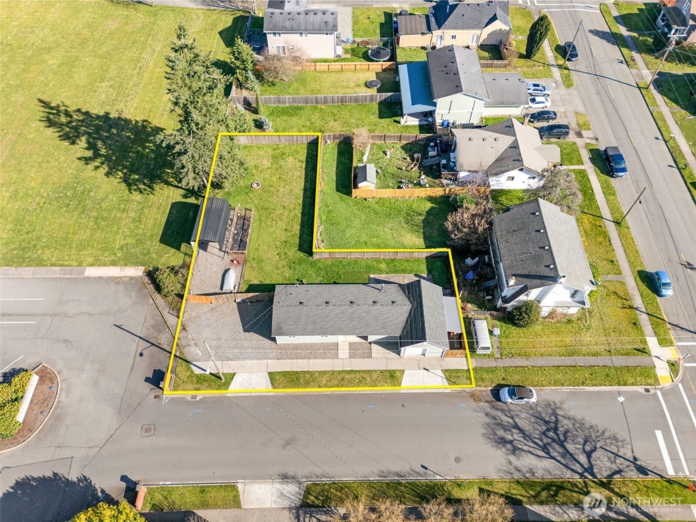 122 N C St , Buckley, WA 98321