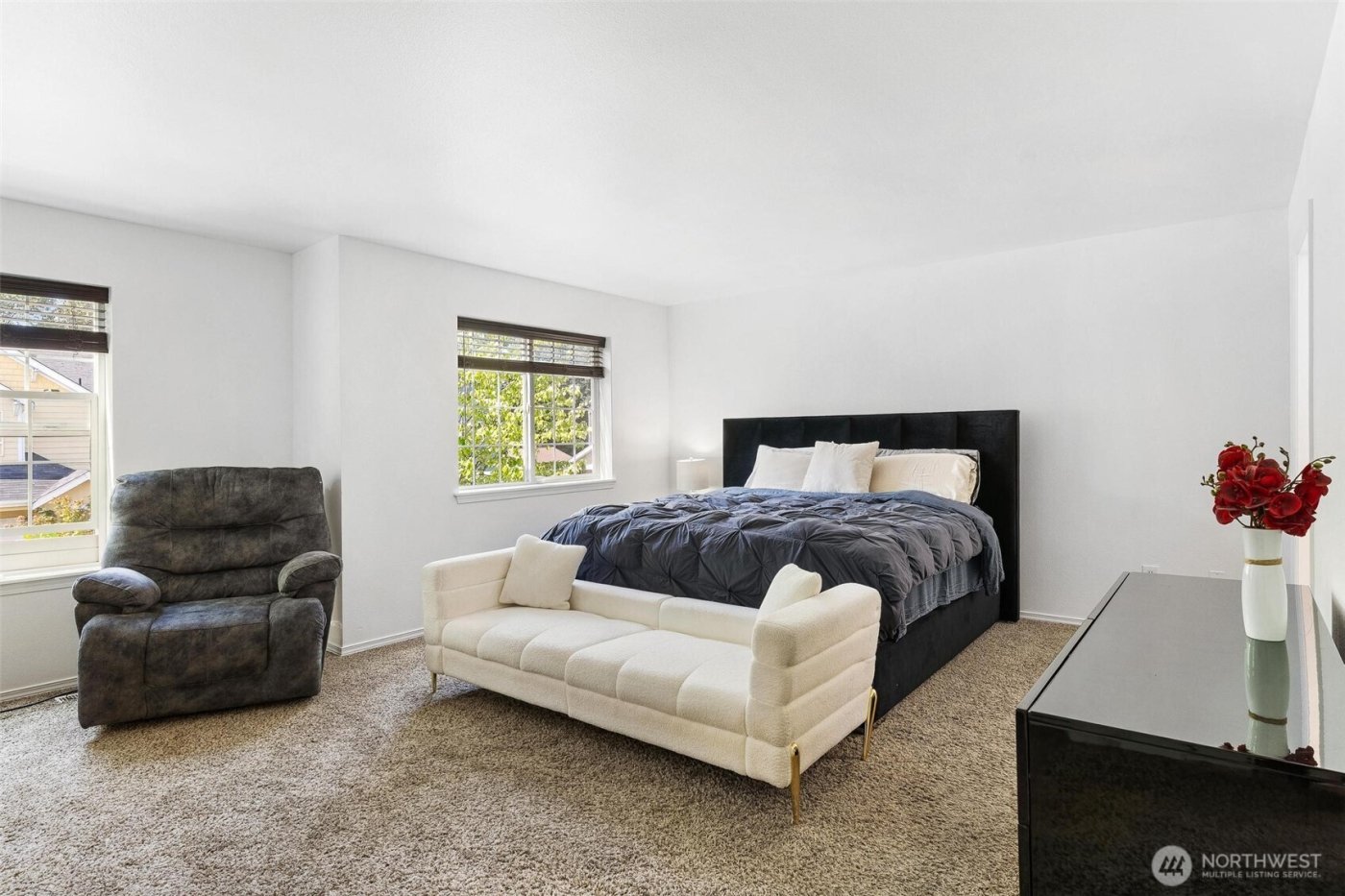 11415 6th Avenue E , Tacoma, WA 98445