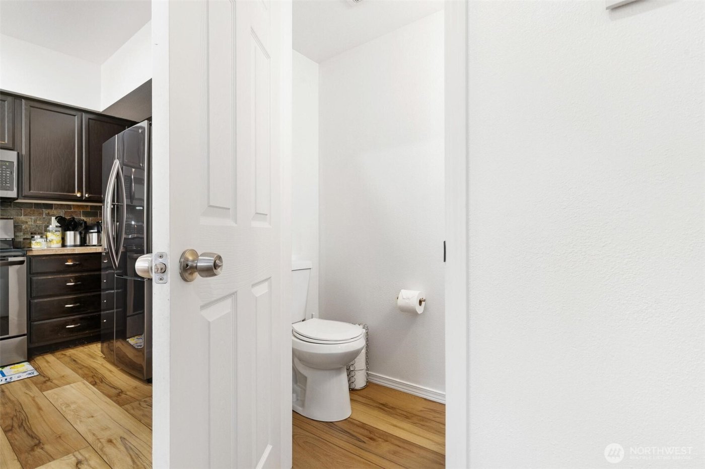 11415 6th Avenue E , Tacoma, WA 98445