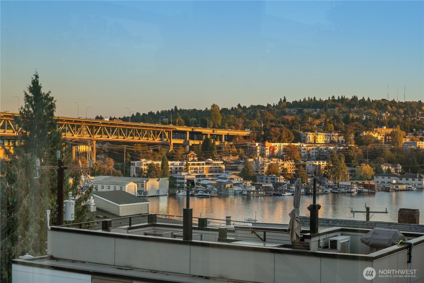 3959 1st Avenue NE #A, Seattle, WA 98105