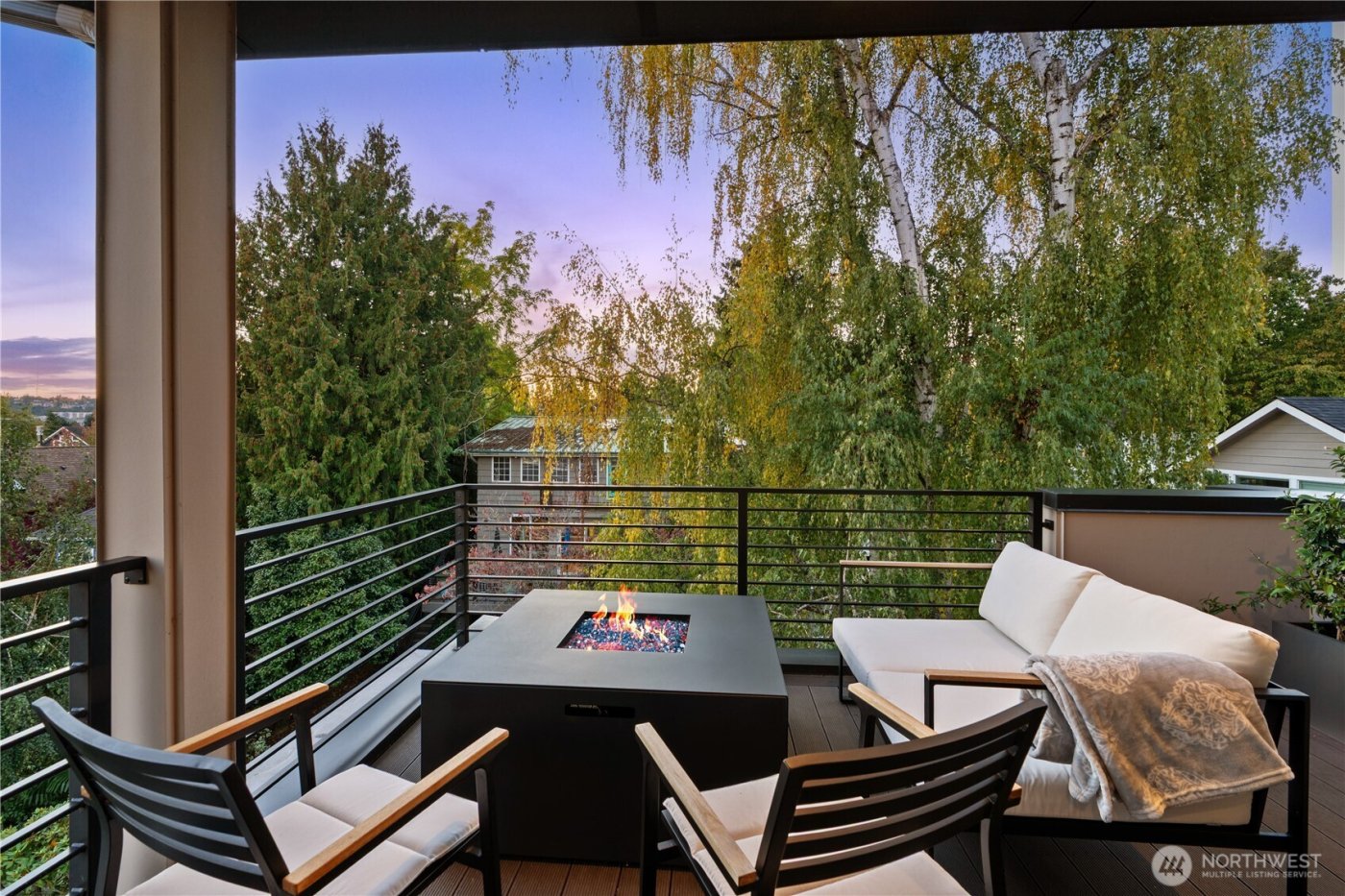 3959 1st Avenue NE #A, Seattle, WA 98105