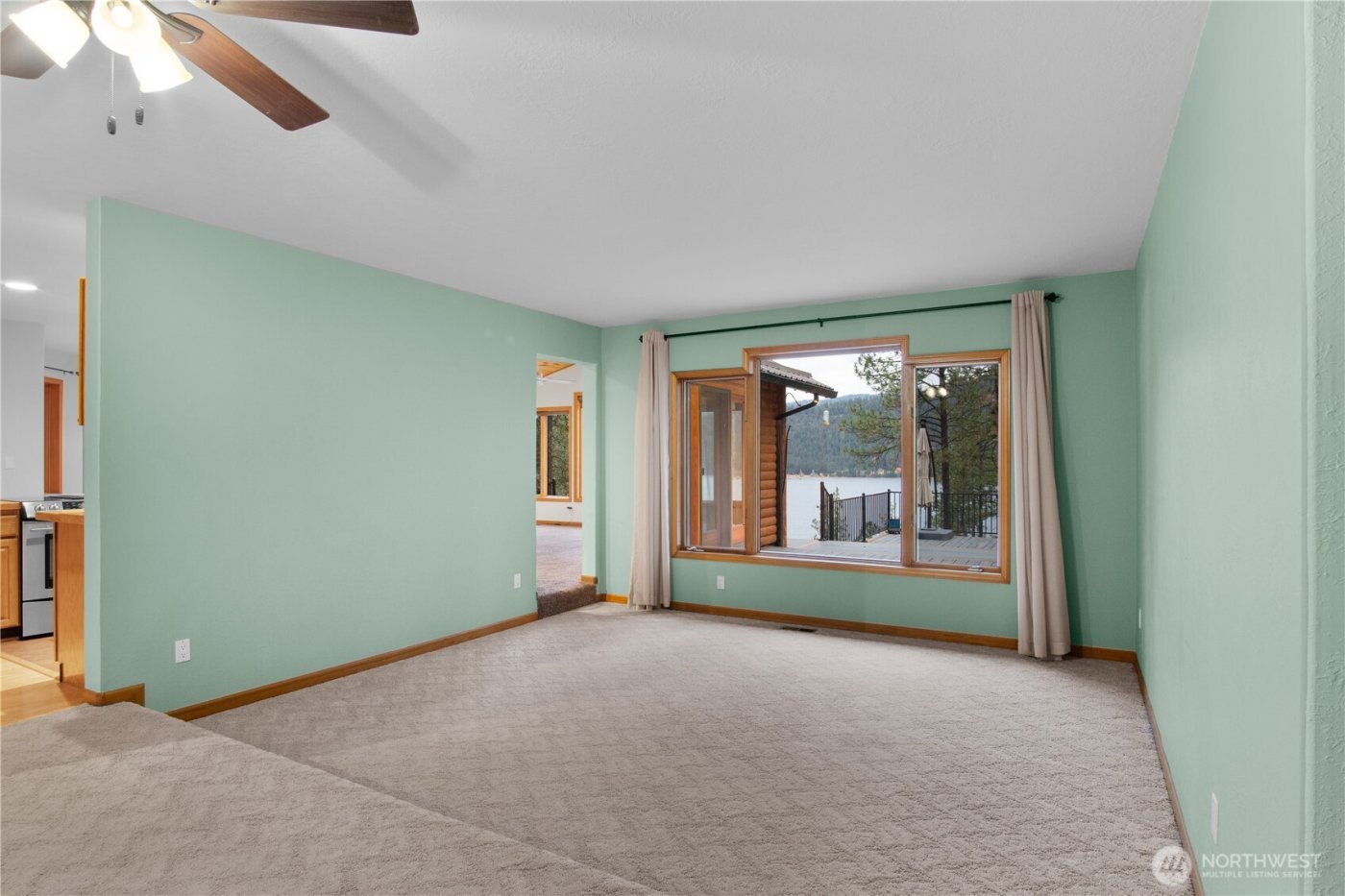 2378 Eagle River Way , Kettle Falls, WA 99141