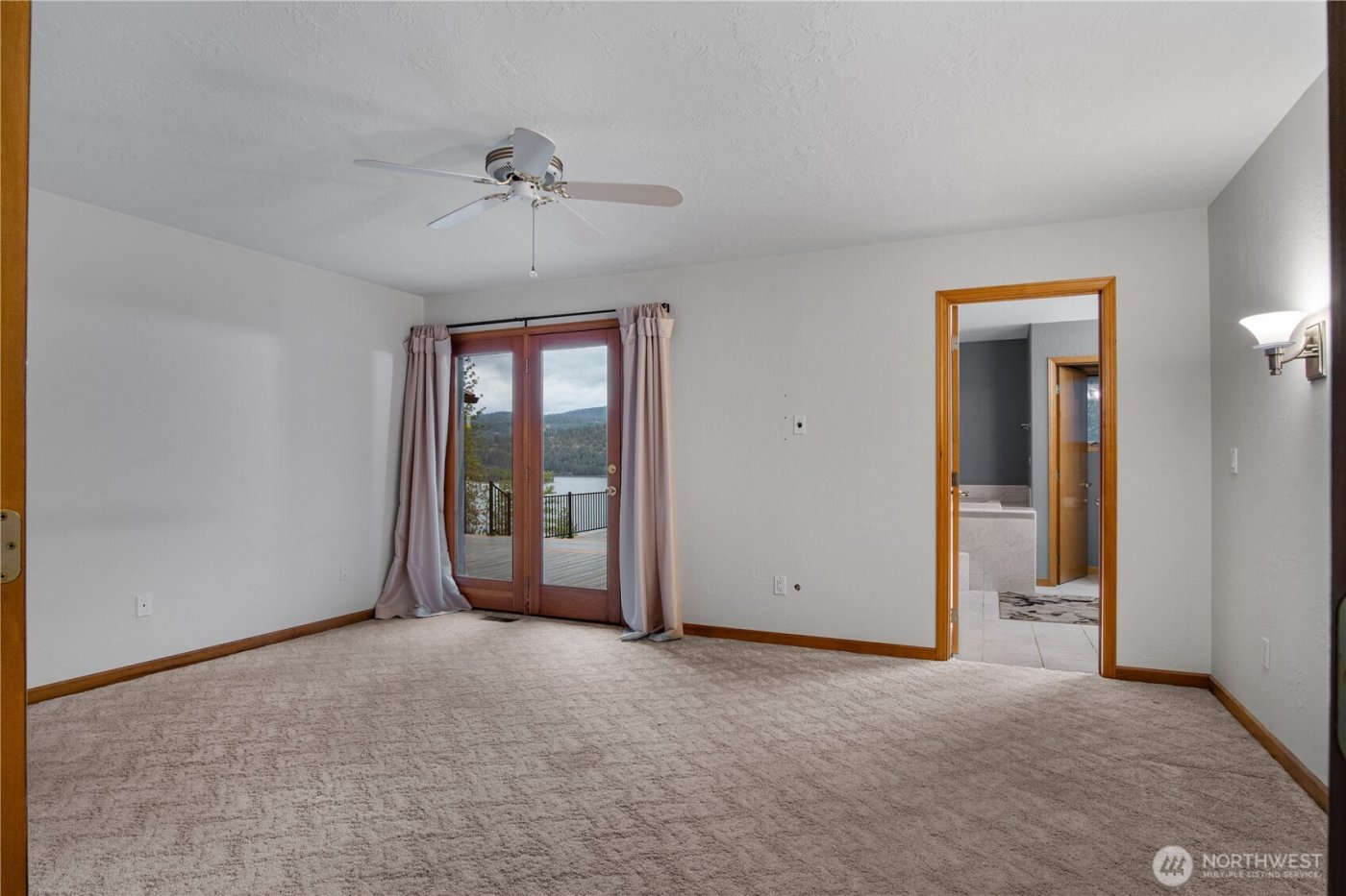 2378 Eagle River Way , Kettle Falls, WA 99141