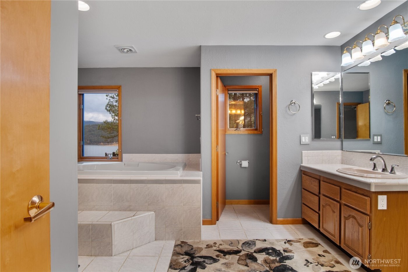 2378 Eagle River Way , Kettle Falls, WA 99141