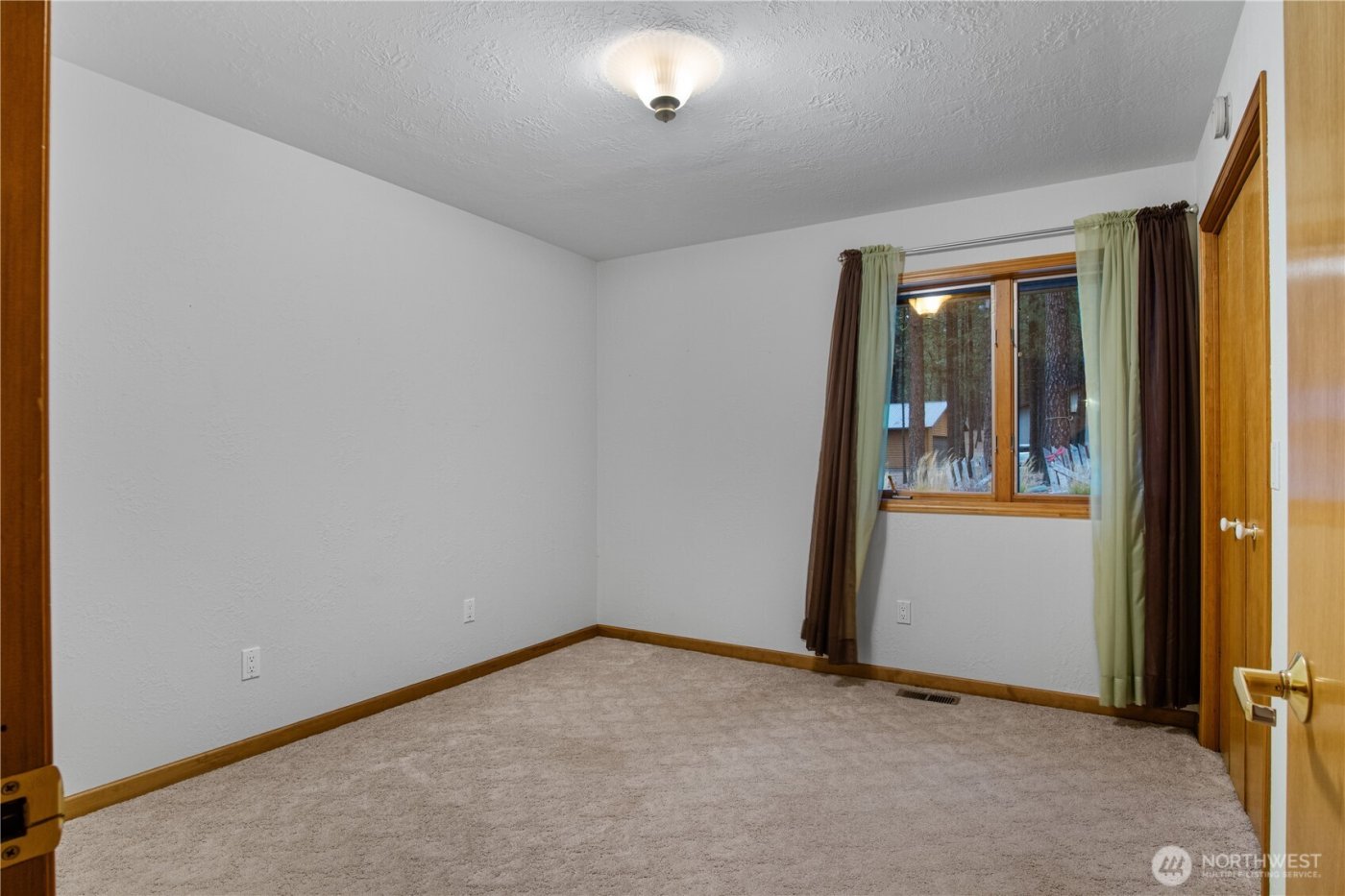 2378 Eagle River Way , Kettle Falls, WA 99141