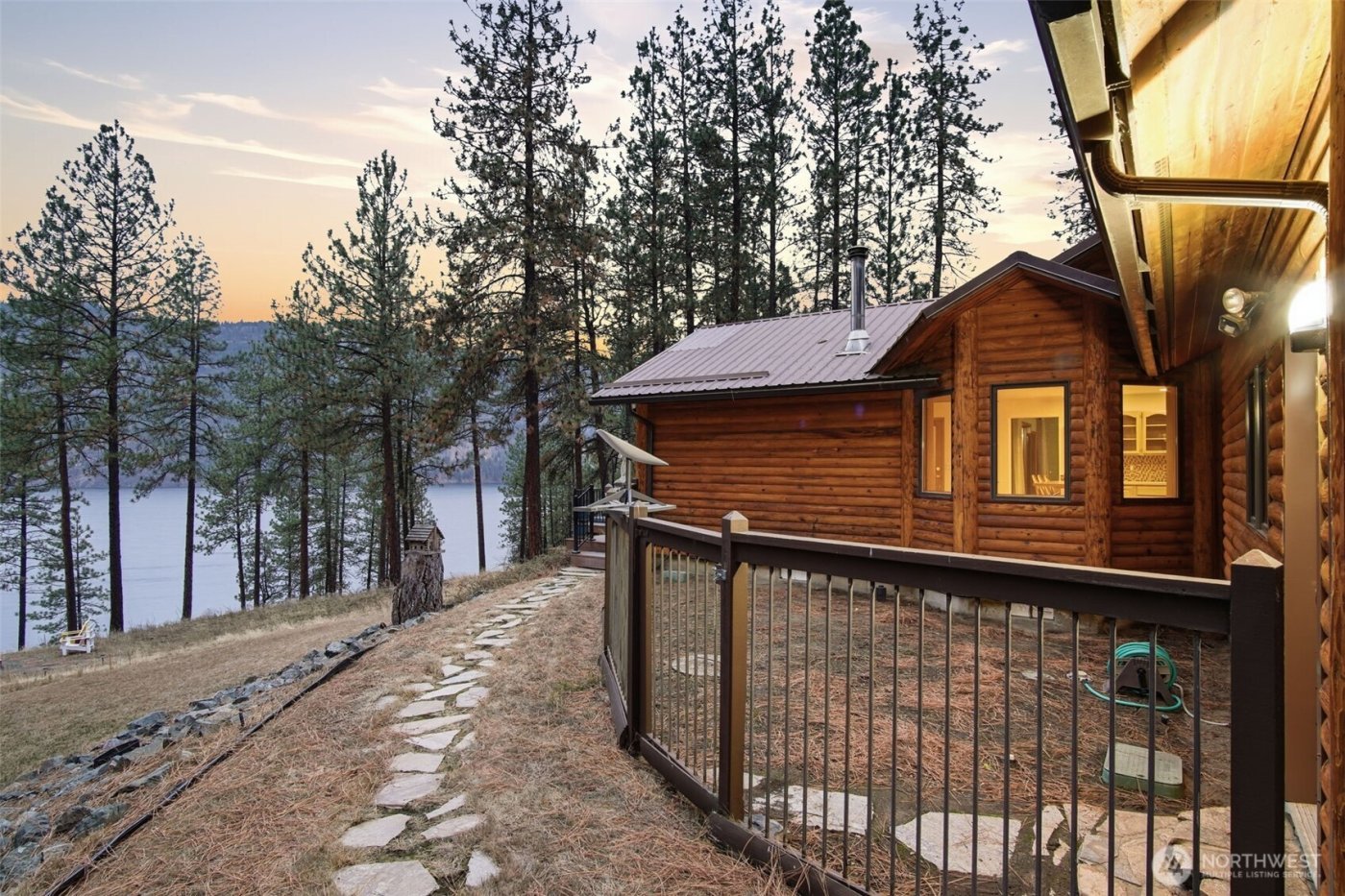 2378 Eagle River Way , Kettle Falls, WA 99141