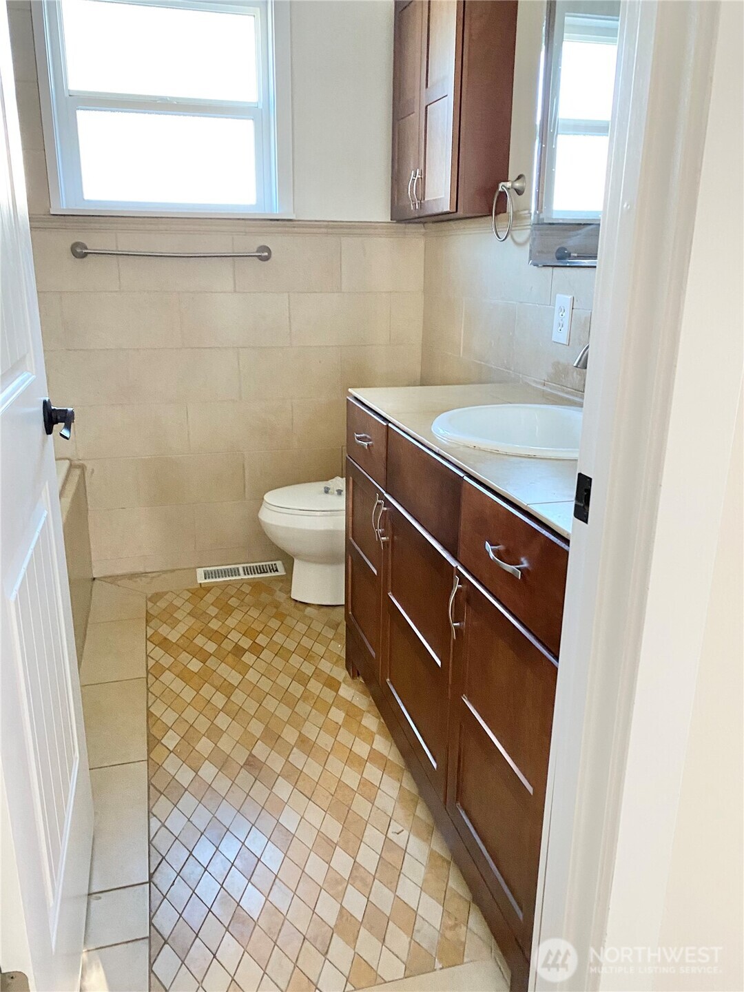 621 SW 132 Street , Burien, WA 98146-0035