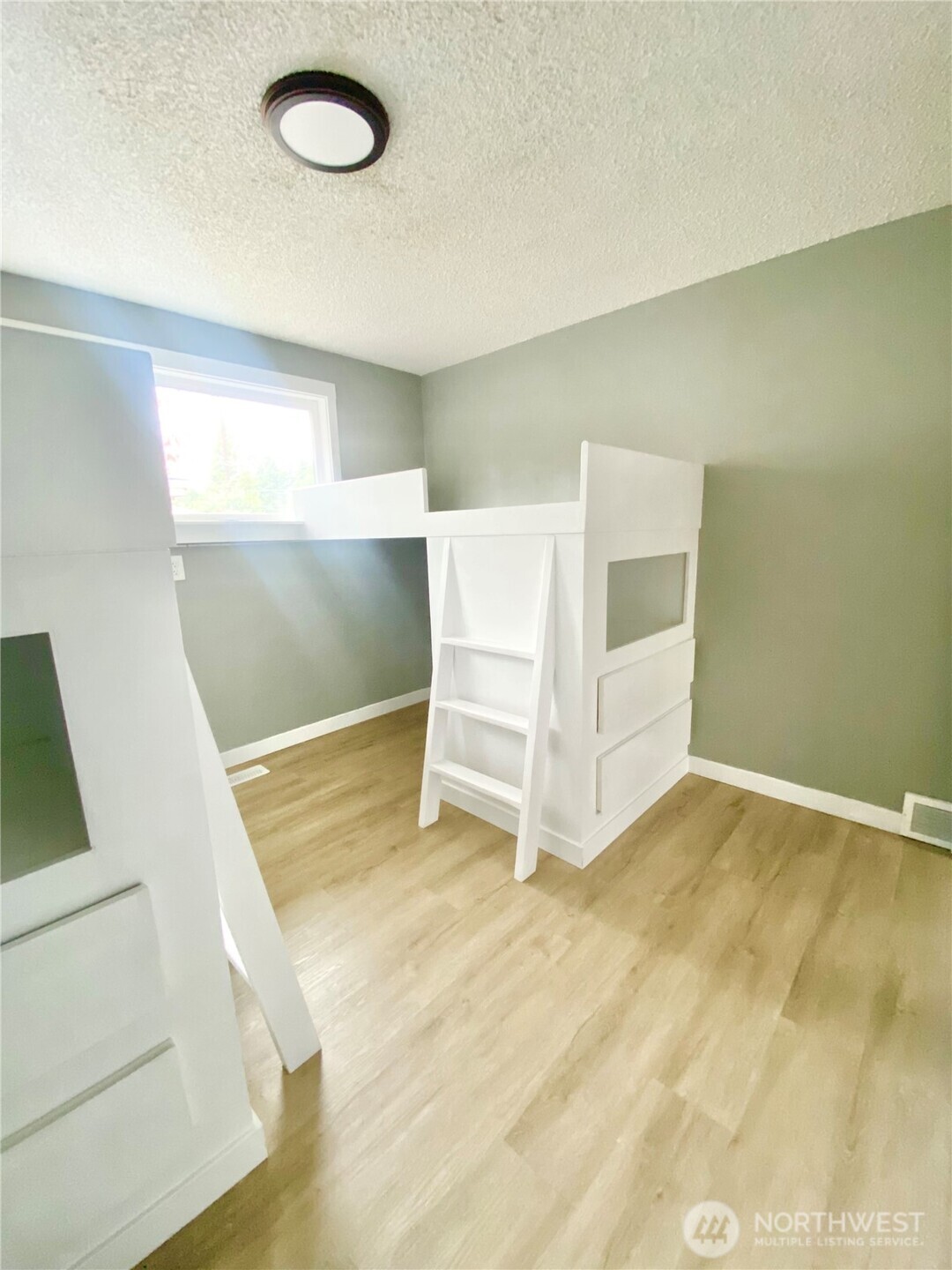 621 SW 132 Street , Burien, WA 98146-0035