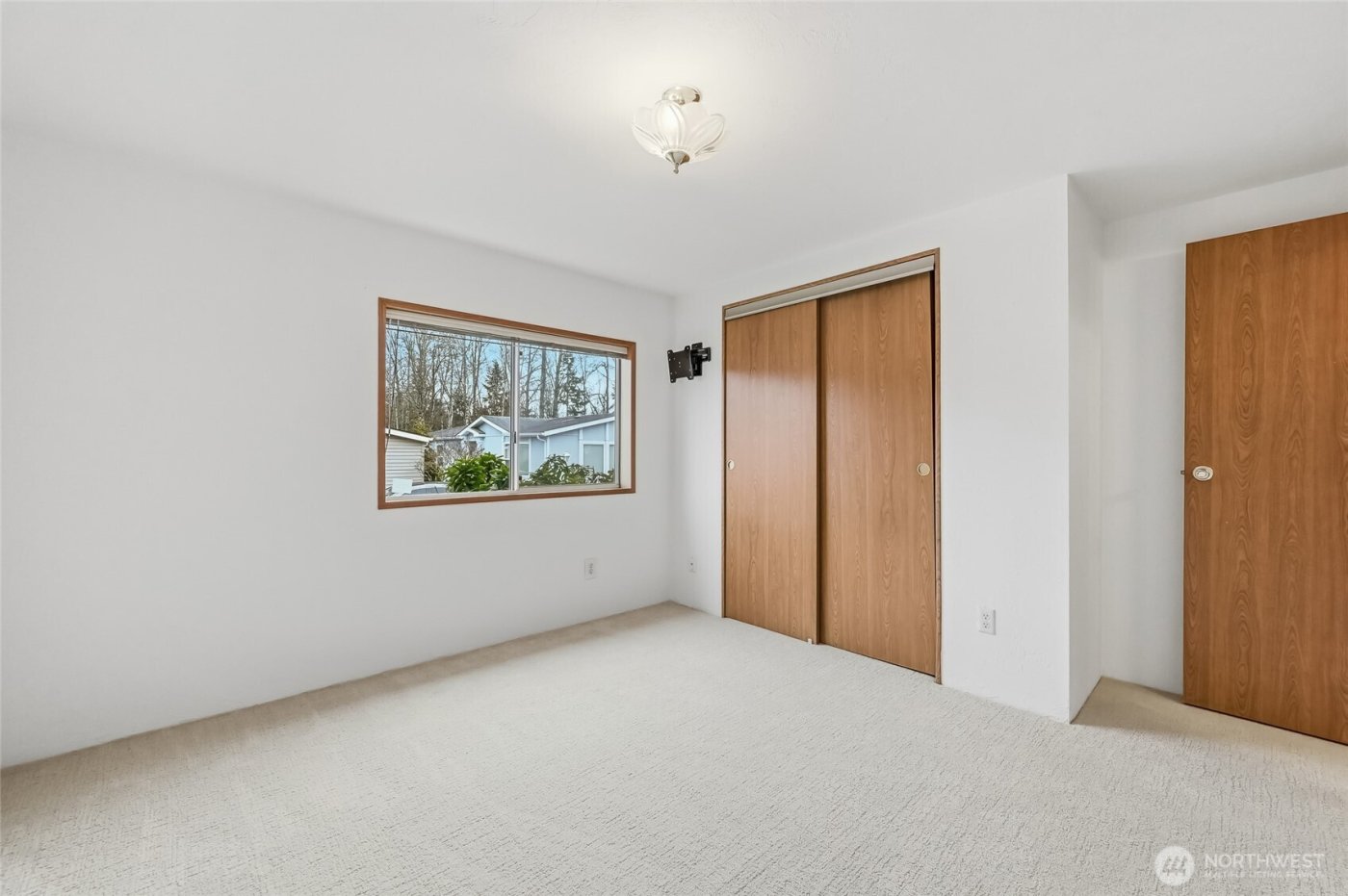 32820 20th Avenue S #55, Federal Way, WA 98003