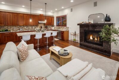 14424 SE 17th St , Bellevue, WA 98007 - Photo 12